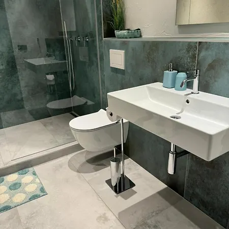 Laubennest Apartman Merano